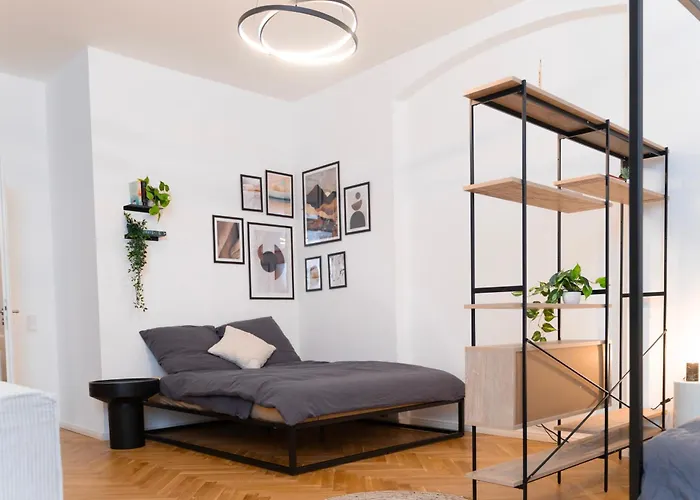 Apartment Near Ku\'Damm